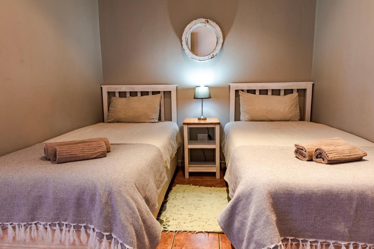 Mitford-On-Sea Aparthotel Morgan's Bay Ngoại thất bức ảnh