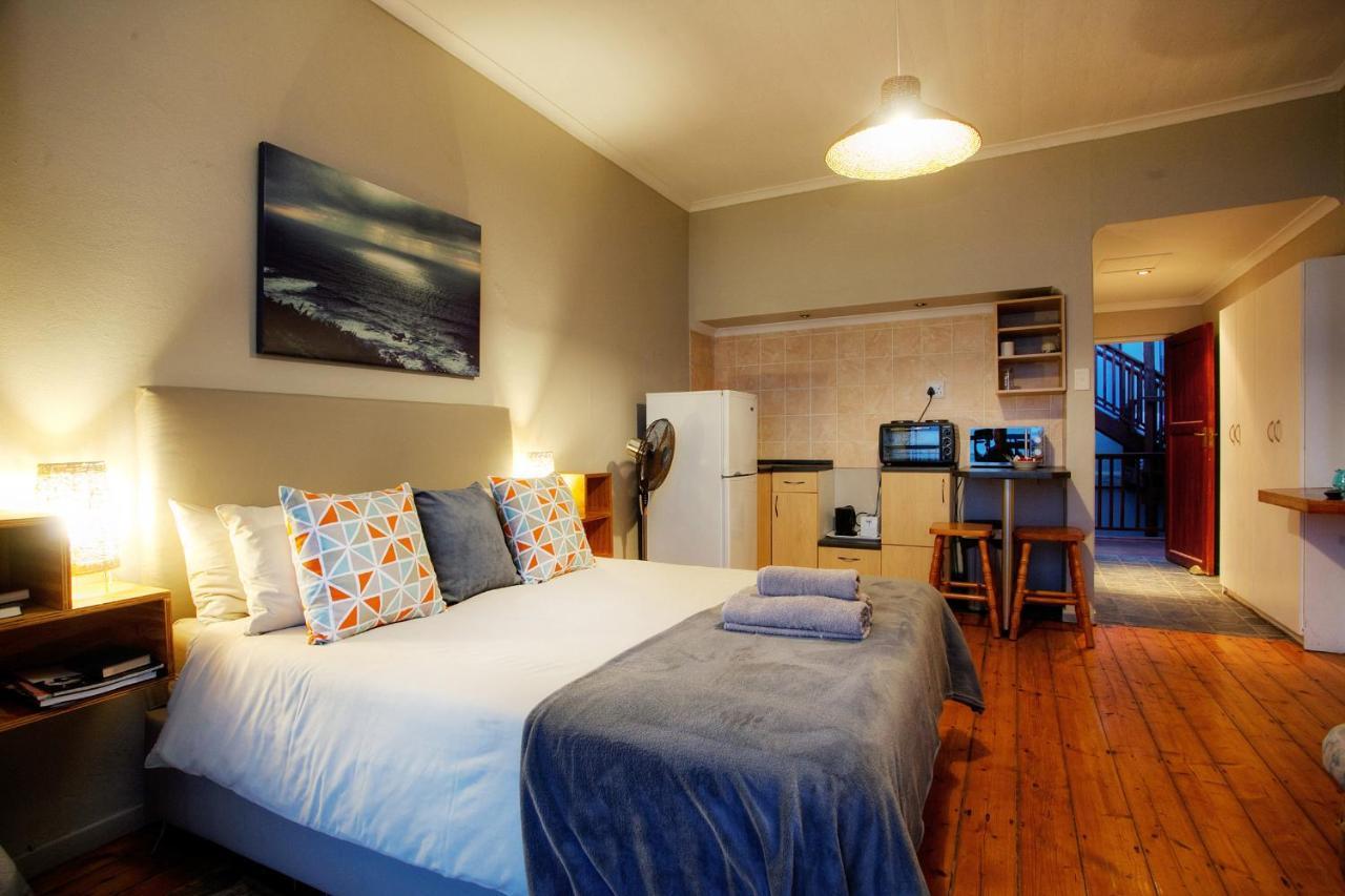 Mitford-On-Sea Aparthotel Morgan's Bay Ngoại thất bức ảnh