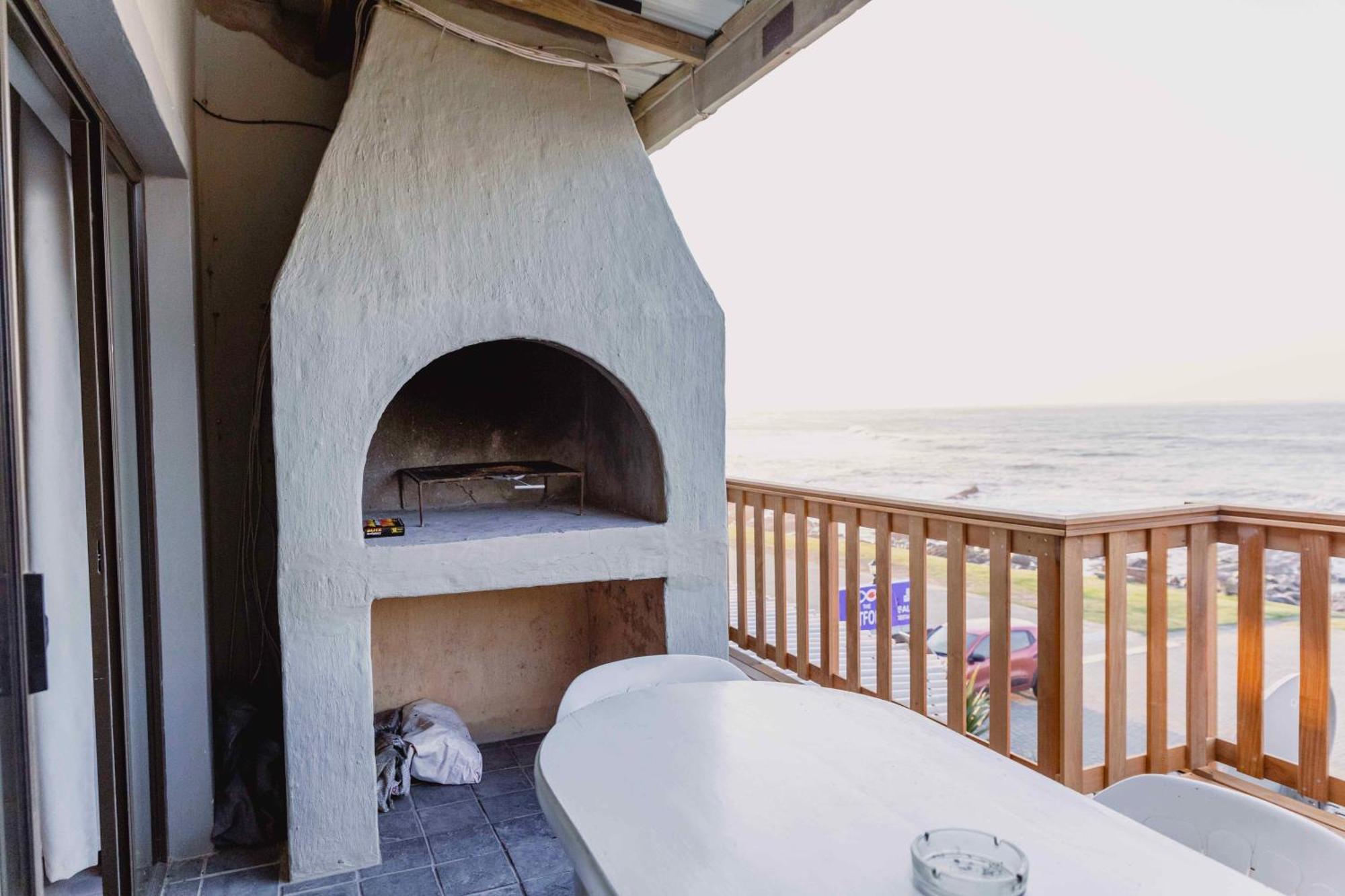 Mitford-On-Sea Aparthotel Morgan's Bay Ngoại thất bức ảnh