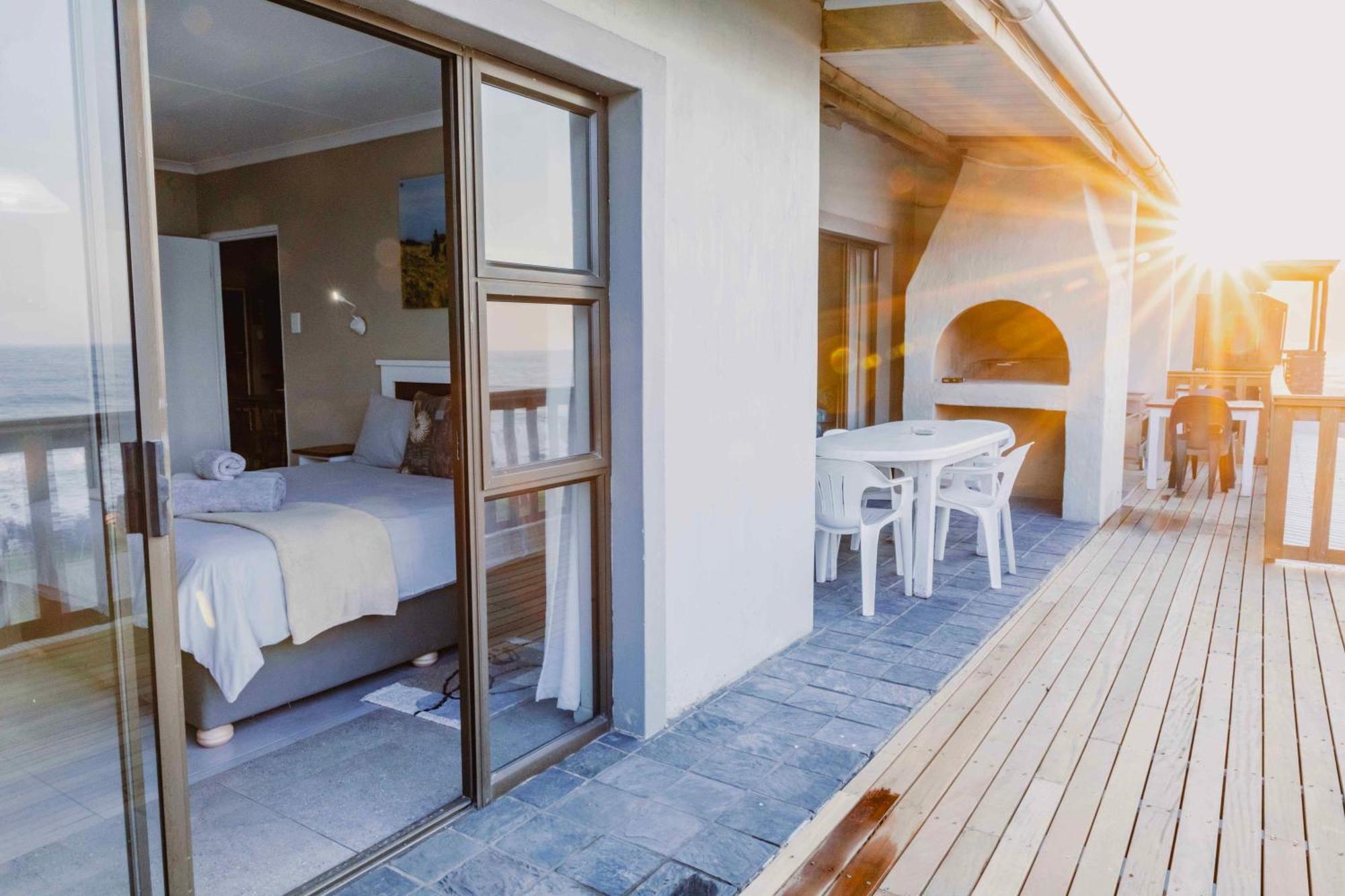 Mitford-On-Sea Aparthotel Morgan's Bay Ngoại thất bức ảnh
