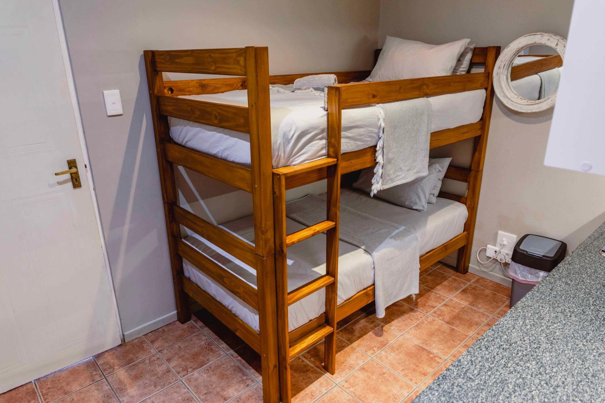 Mitford-On-Sea Aparthotel Morgan's Bay Ngoại thất bức ảnh