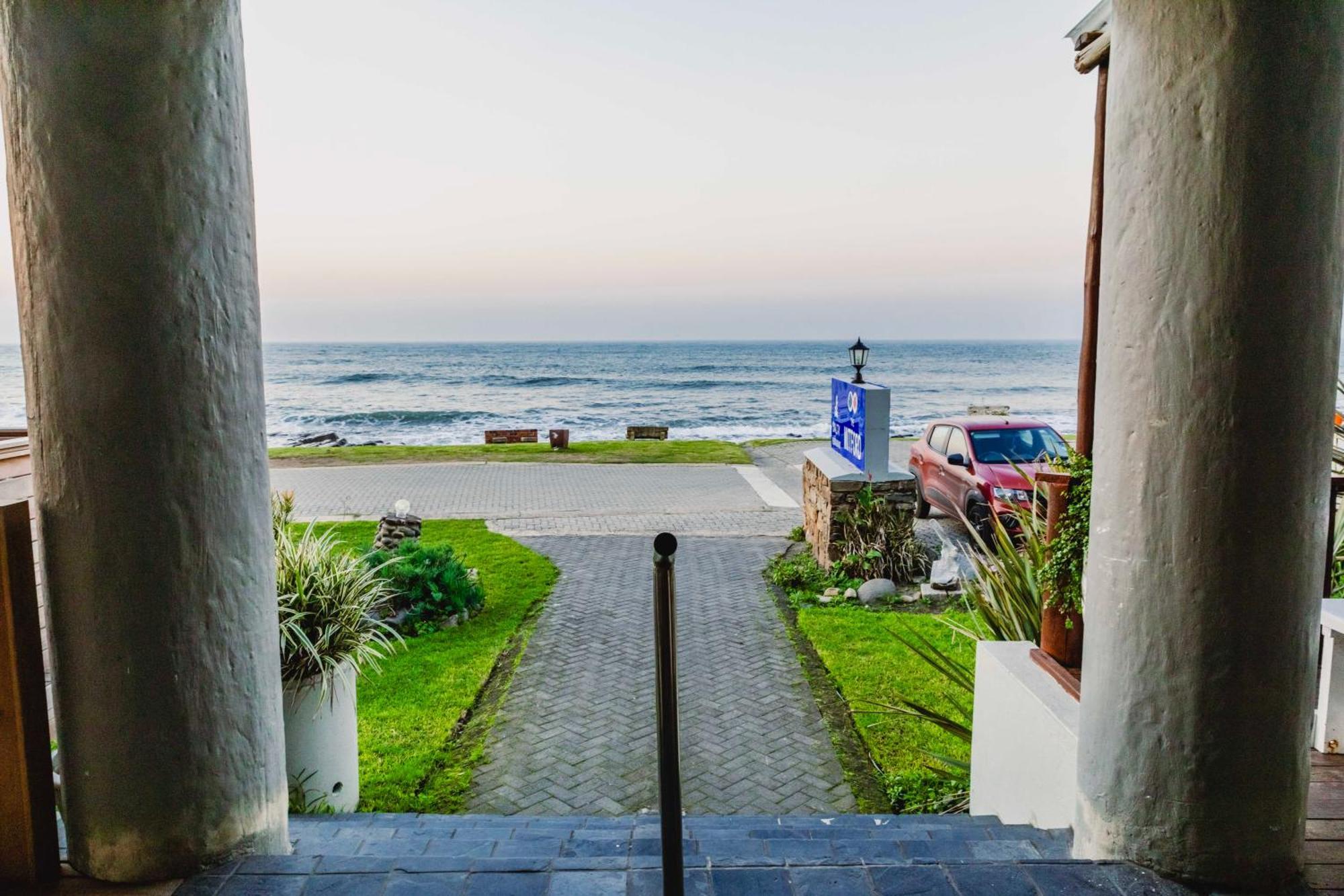 Mitford-On-Sea Aparthotel Morgan's Bay Ngoại thất bức ảnh